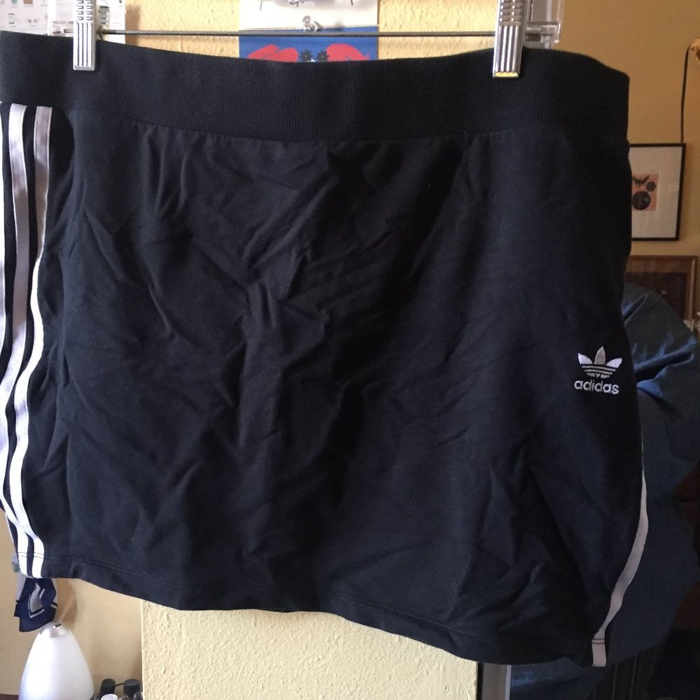 Adidas mini skirt